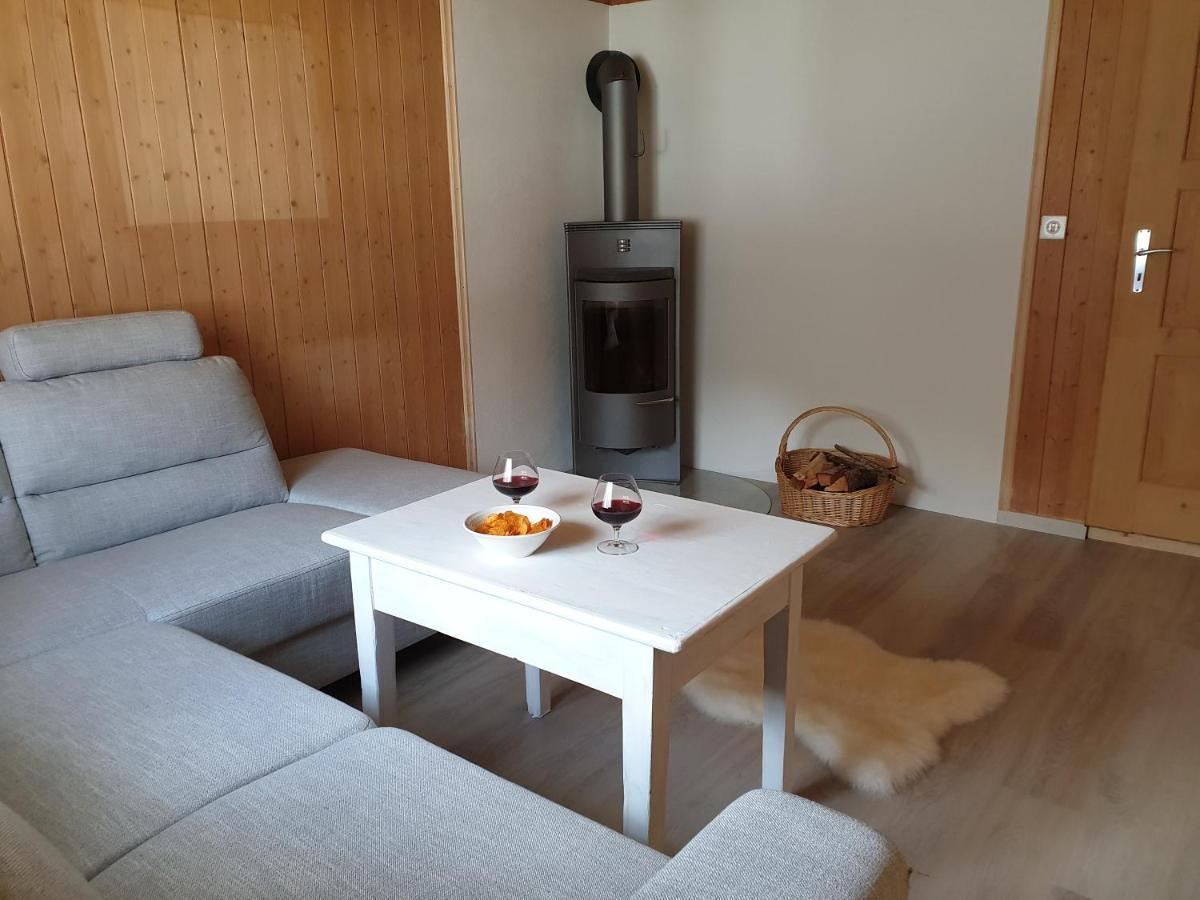 Ferienwohnung Antonia Surcuolm Екстериор снимка